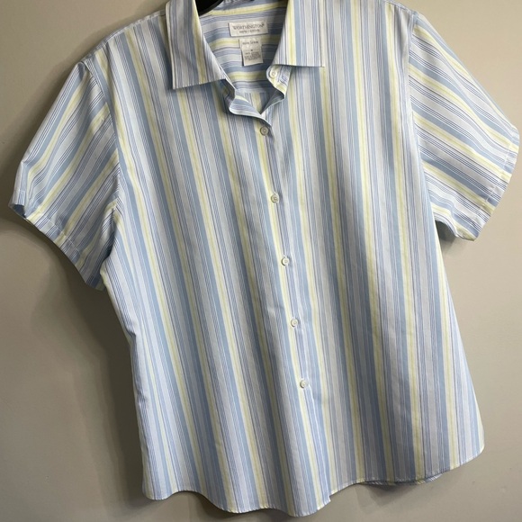 Women’s Worthington Blue Striped Short Sleeve Shirt - Picture 1 of 3